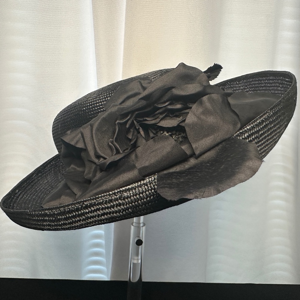VINTAGE Louise Green Santa Monica, CA Black Straw Hat w/ Silk Ribbon & Flowers